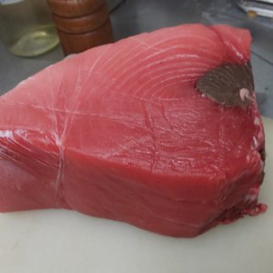 鹿児島産本マグロのカルパッチョ